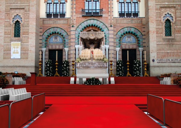 Altar Plaza america paso virgen de la paz