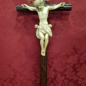 Cristo del Amor 25 cm marfil